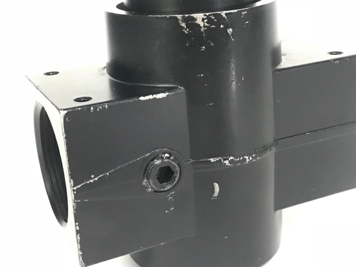 Used PARKER PNEUMATIC REGULATOR 08RT15AB, MAX INLET 250 PSIG TO 175 DEG. F., 18 BAR