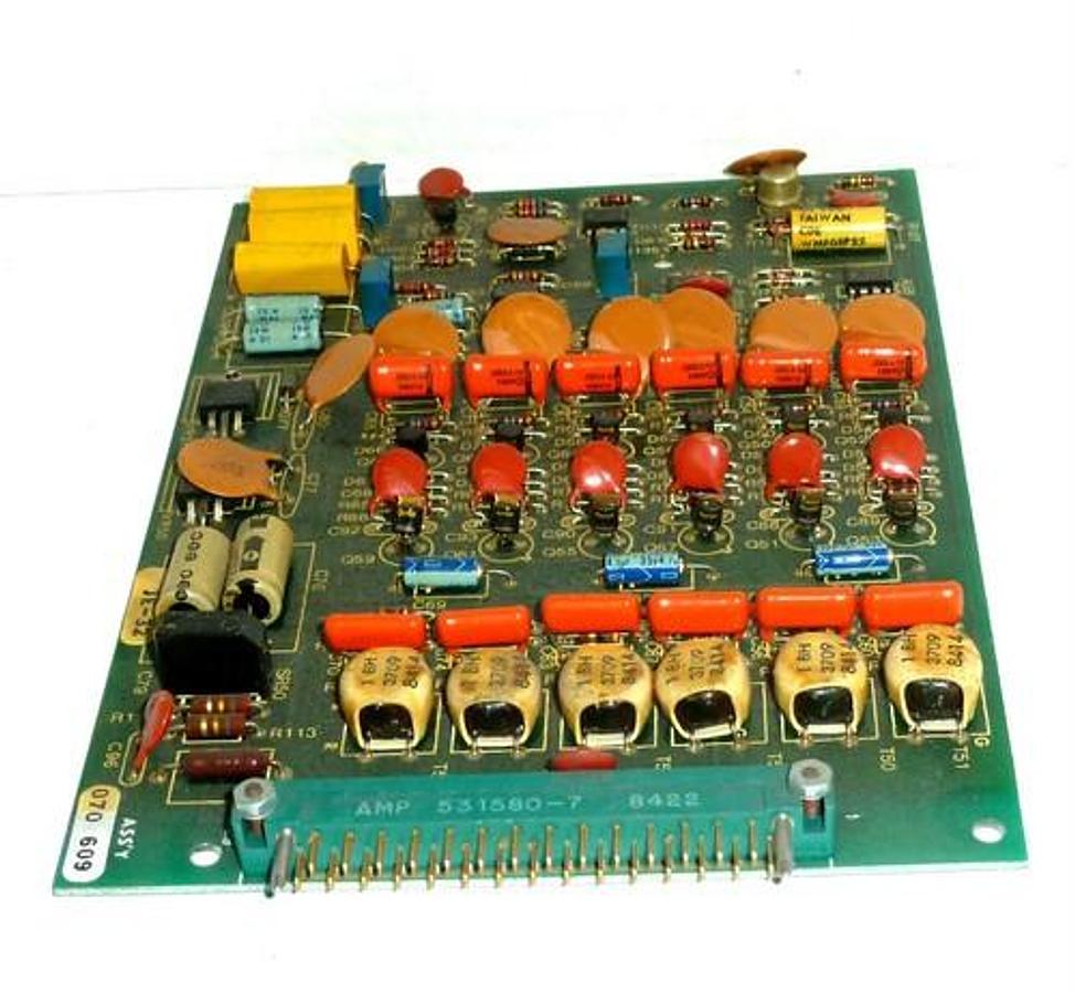 Used MILLER ELECTRIC 070-609 CONTROL CARD ELECTRICAL BOARD 070609
