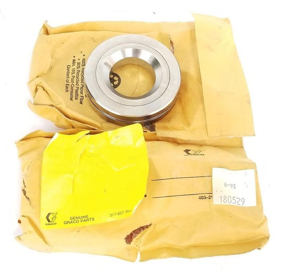 Used LOT OF 2 NEW GRACO 180529 VALVE SEATS 693