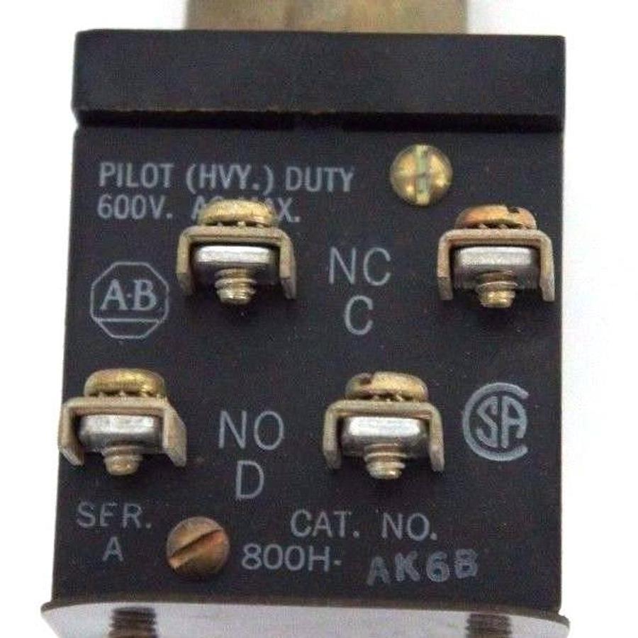 Used NIB ALLEN BRADLEY 800H-AK6B PUSHBUTTON SER A 800HAK6B