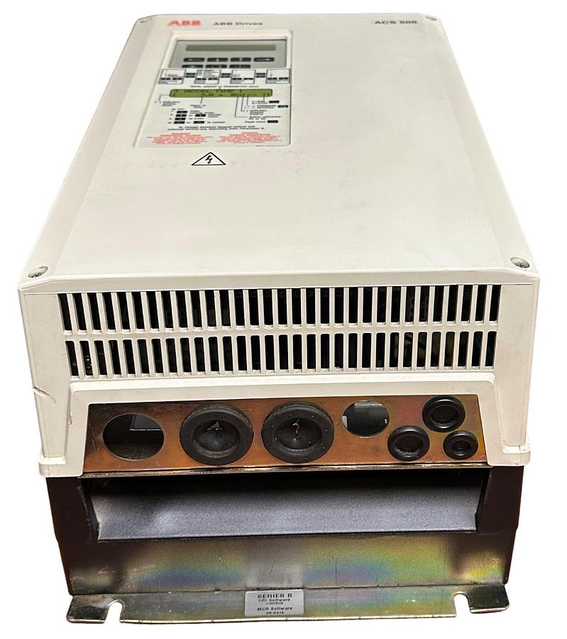 Used ABB ACS501-007-2-00P2  / ACS501007200P2 ACS 500 AC DRIVE 7.5/10HP 208-240VAC 3PH