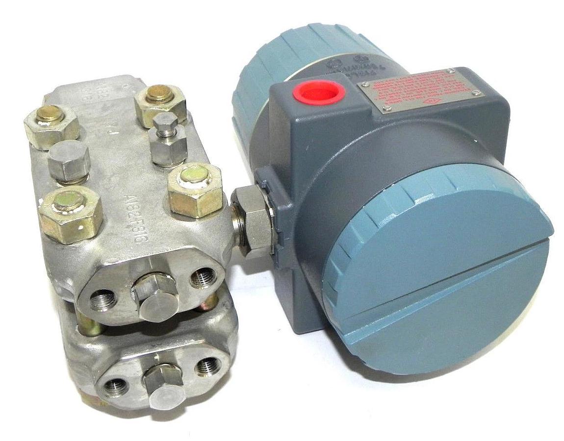 Used NIB FOXBORO ELECTRONIC 823DP-I3S1NH1-A TRANSMITTER W/ B0139CZ PRESSURE SWITCH
