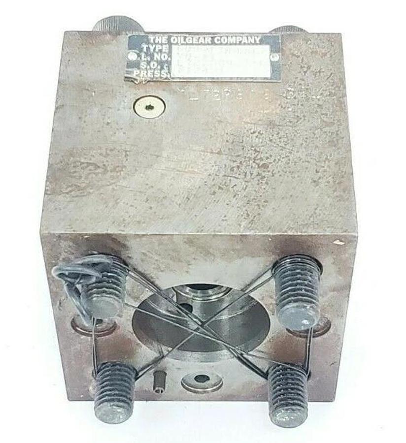 Used THE OILGEAR COMPANY G09-12NNNN HYDARULIC VALVE VU-A1 L722809-321 F12491