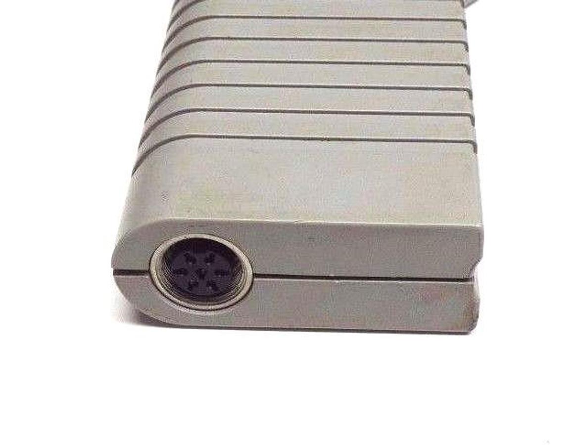 Used VAISALA HMI-31 HUMIDITY & TEMPERATURE INDICATOR HMI31F