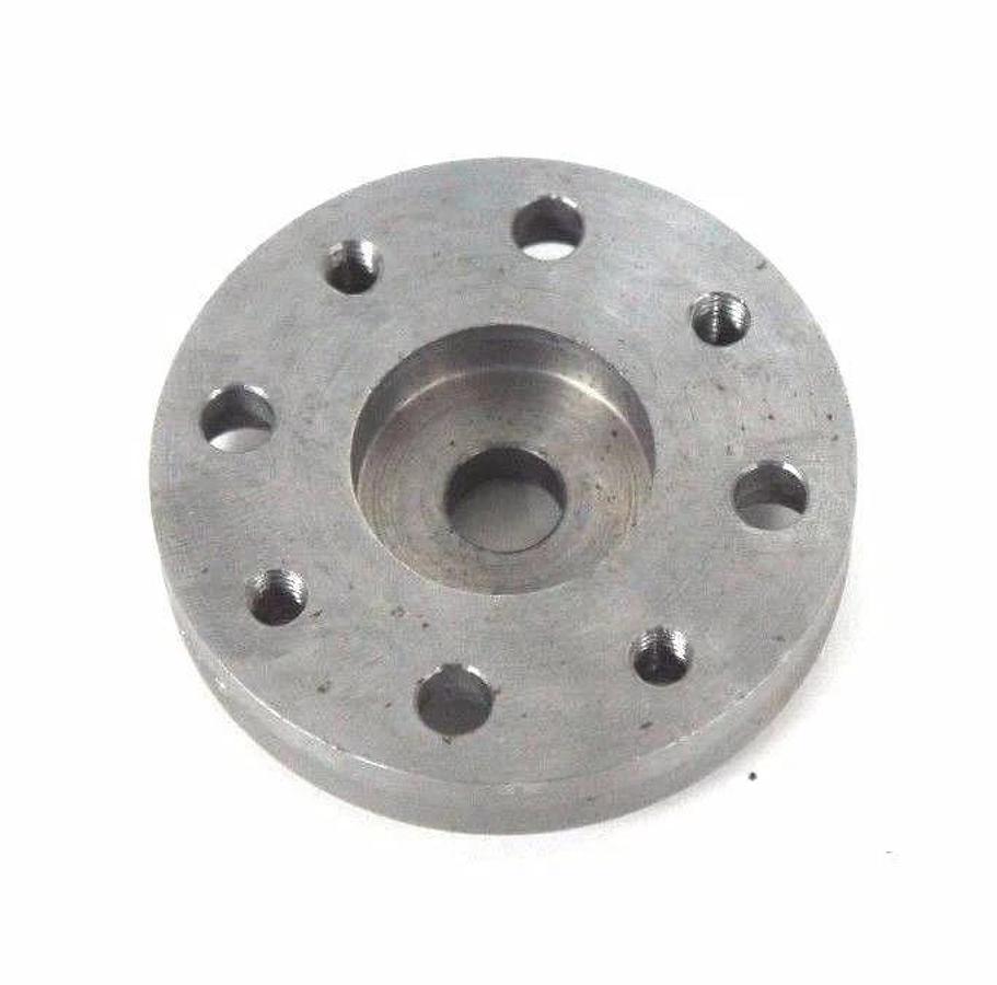 LOT OF 8 105650-9 COUPLINGS 1056509