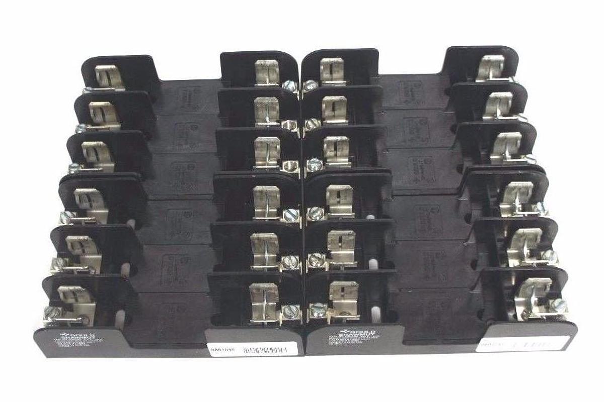 Used LOT OF 4 GOULD SHAWMUT 60658R FUSE BLOCKS 60AMP, 600V