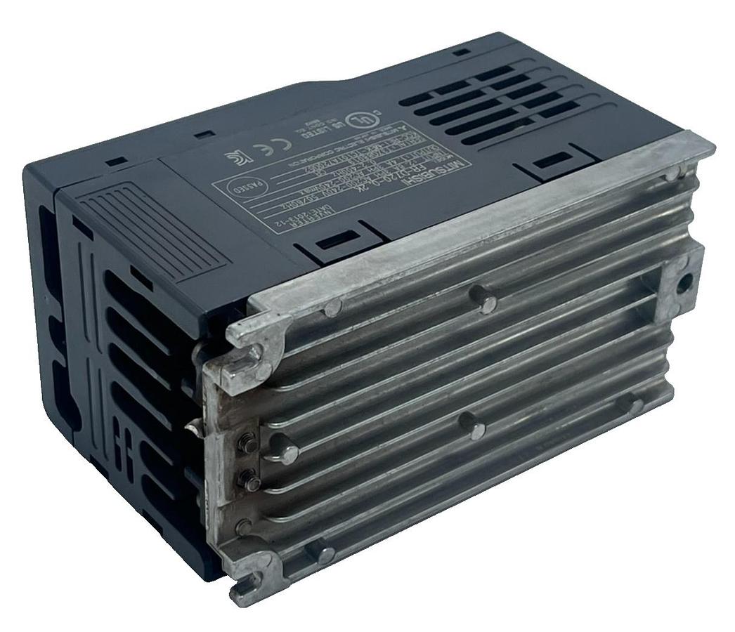 Used Mitsubishi FR-D720-0.2K Freqrol D700 Inverter 0.2kW 3-Phase 200V VFD