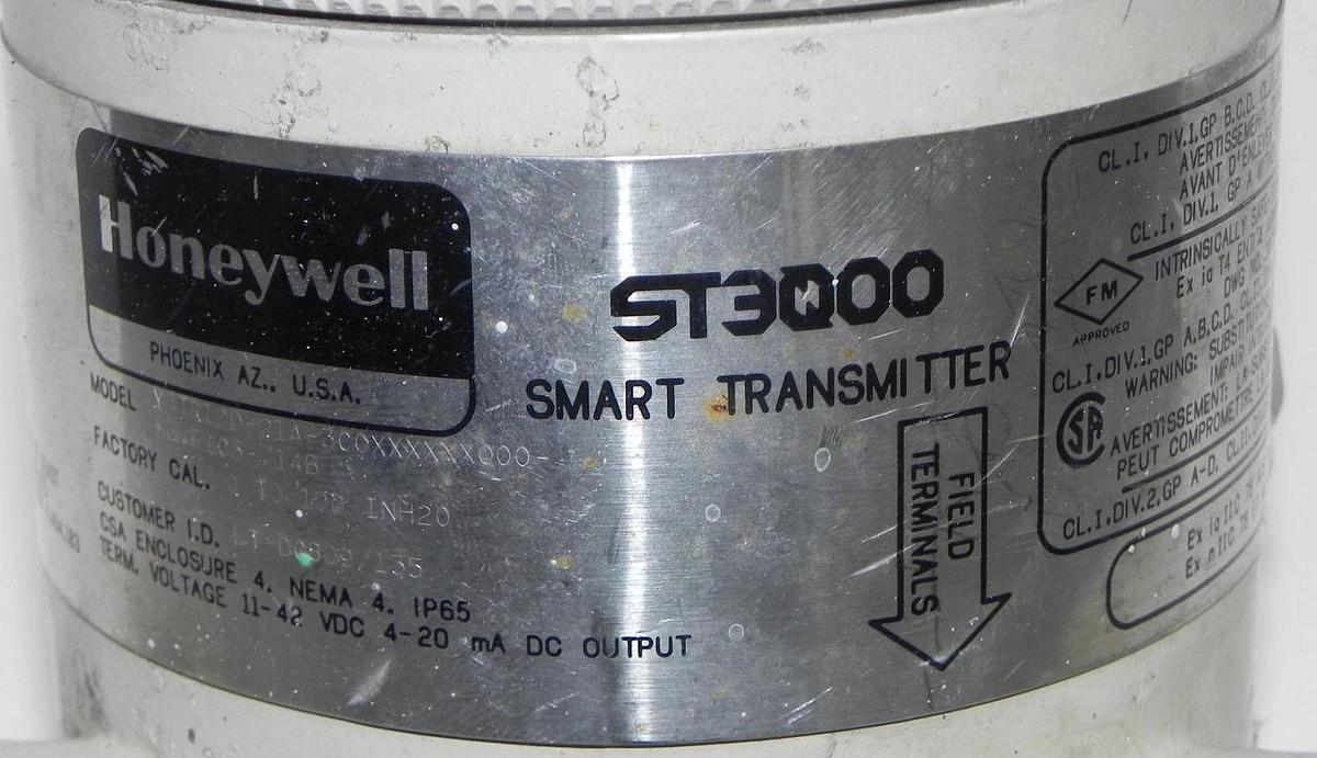 Used HONEYWELL ST3000 SMART TRANSMITTER YSTR12D-21A-3C0XXXXXX000-MB.F1C3-714B