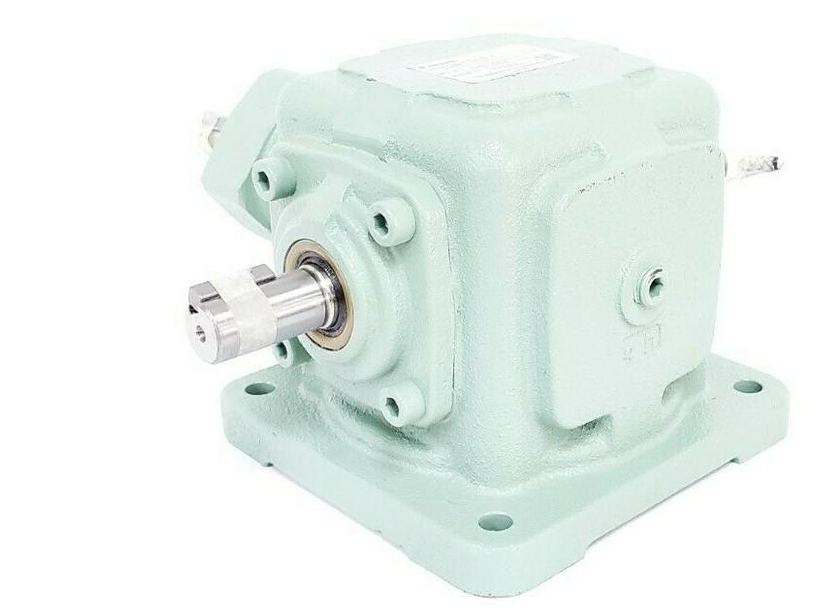 Used NEW TSUBAKI ED4M-1-LR-O-Y MITER RIGHT ANGLE GEAR REDUCER 1:1 RATIO ED4M-1-LR-0-Y