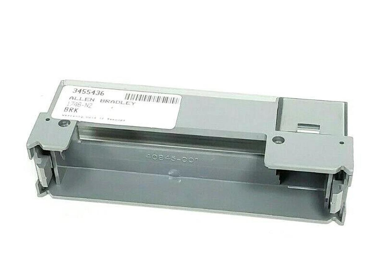 Used ALLEN BRADLEY 1746-N2 CARD SLOT FILLER 1746N2, SER. A WITH DOOR