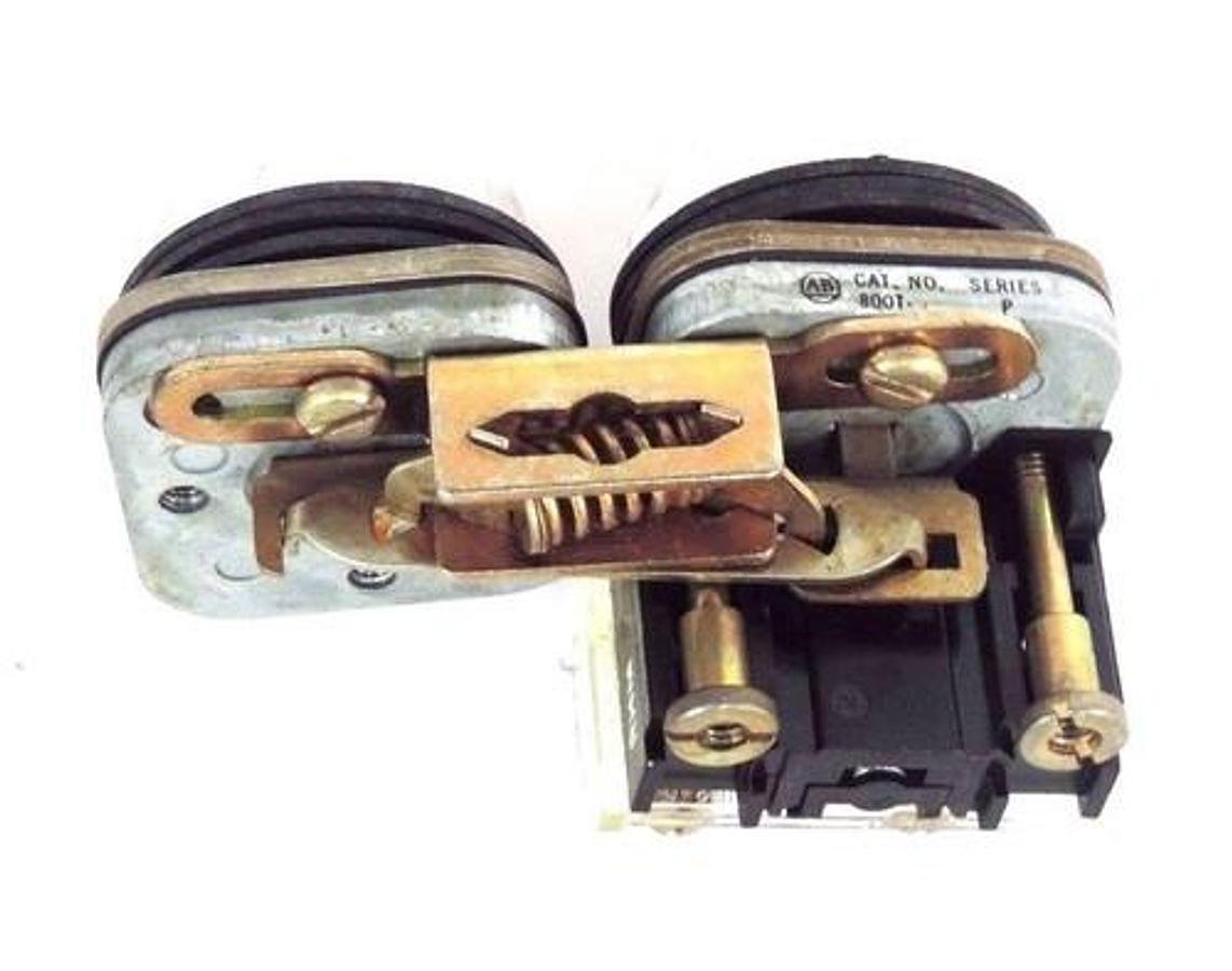 Used NIB ALLEN BRADLEY 800T-FYB16A SER. B PUSHBUTTON SWITCH 600V, 10A, 800TFYB16A