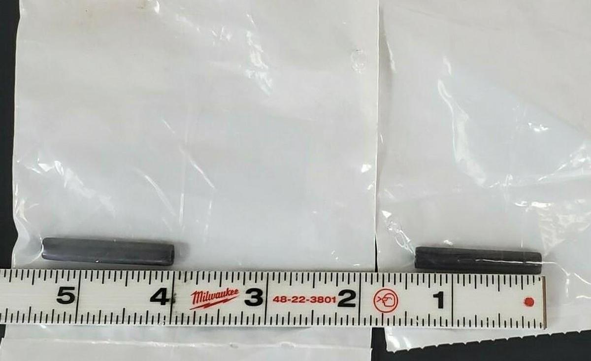 LOT OF 2 NEW TOTAL SOURCE STARLIFT YT585096802 PINS - ROLL COILED YT585096802