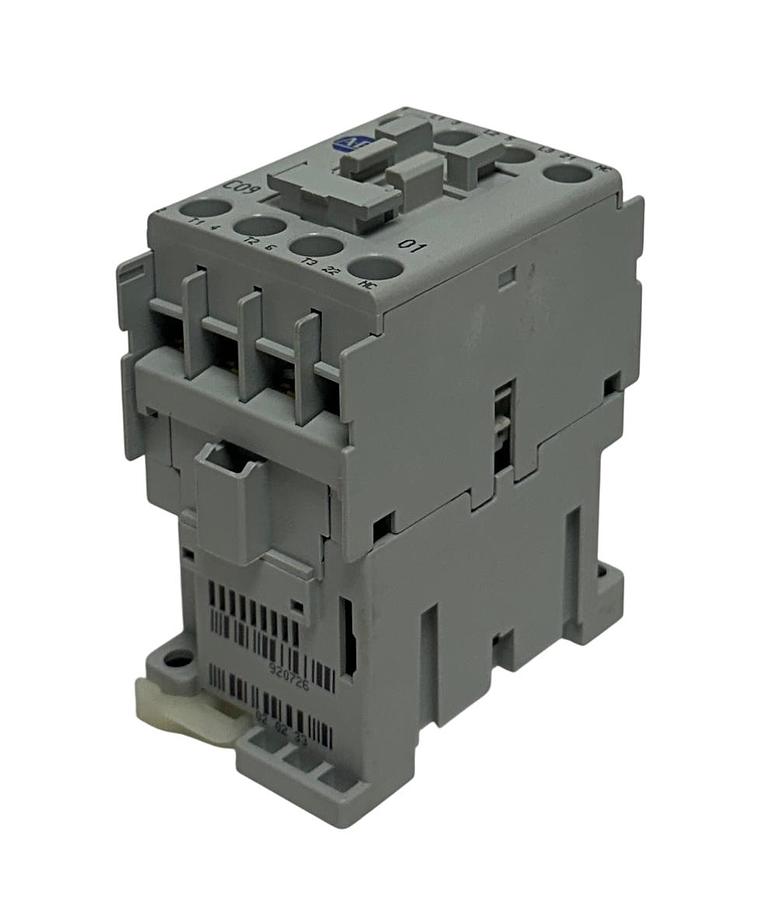 Used ALLEN BRADLEY 100-C09J01 /A BULLETIN 100 CONTACTOR 24V 60Hz 3NO/1NC NSMP