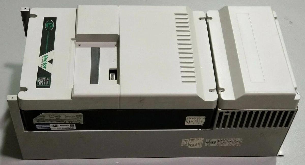 Used CONTROL TECHNIQUES V1850-KN1 FLUX VECTOR DRIVE 9800-1000-I 25HP V1850
