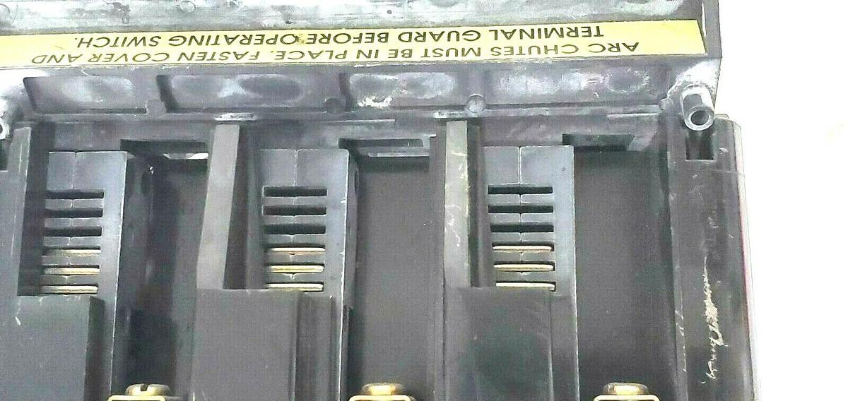 Used ALLEN-BRADLEY 1494V-DS30 TERMINAL GUARD DISCONNECT SWITCH W/ 1494V-FS30 BLOCK