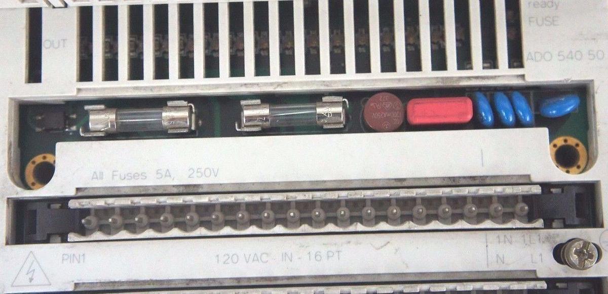 Used SCHNEIDER ELECTRIC 170ADO54050 I/O BASE UNIT 120VAC 16PT, PV 02, RL 76 W/O COVER