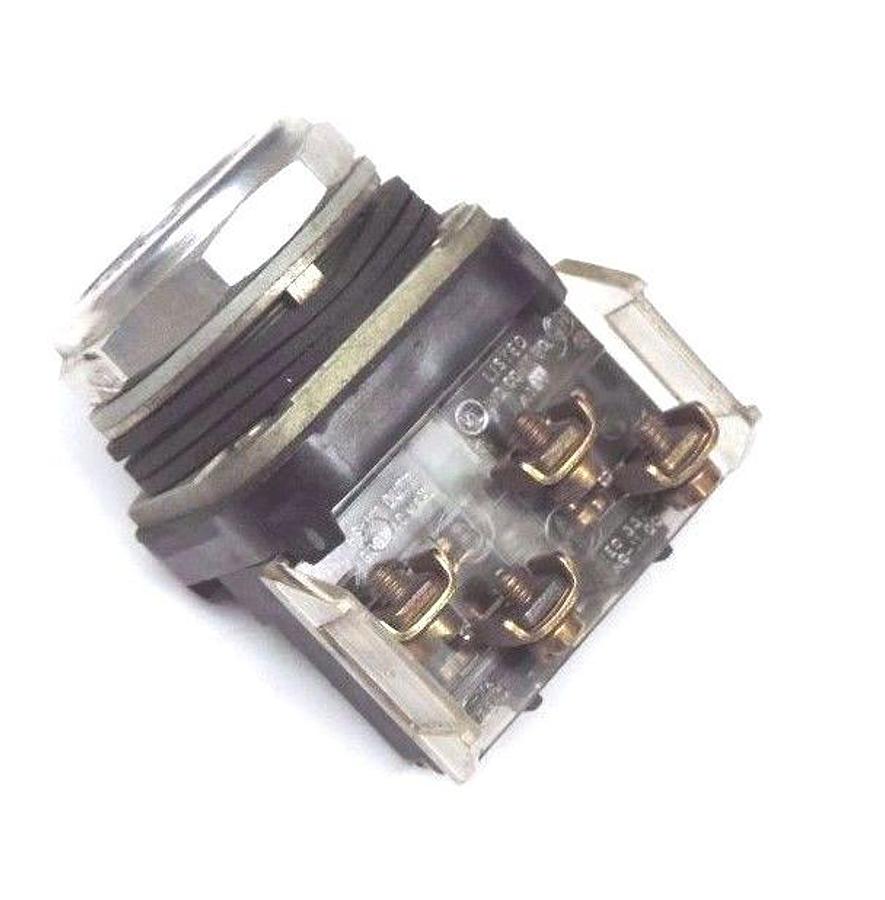 Used ALLEN BRADLEY 800T-A PUSHBUTTON 800TA SER. T W/ 800T-XA SER. D CONTACT BLOCK