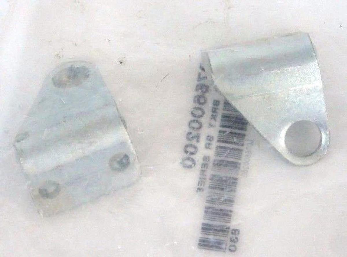 Used NIB PARKER L076600200 TRUNN. BRACKETS SR SERIES