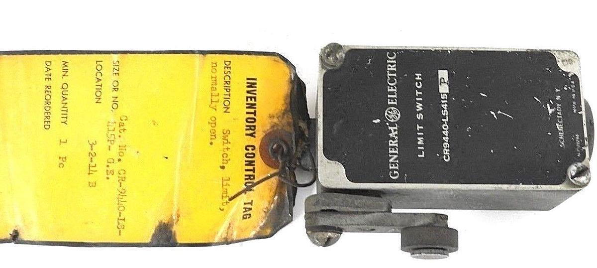Used GENERAL ELECTRIC CR9440-LS415P LIMIT SWITCH ROLLER LEVER LEFT SIDE CR9440LS415P