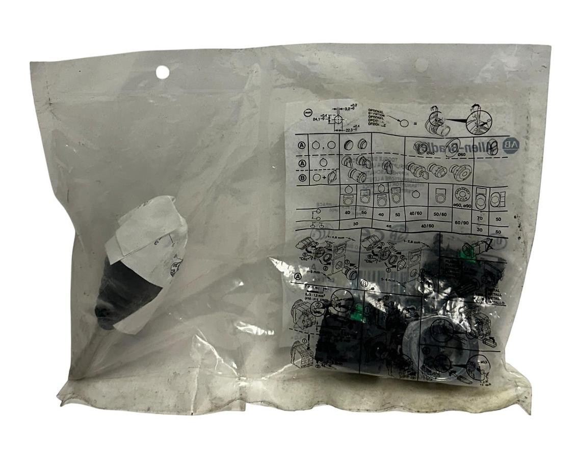 ALLEN BRADLEY 800FM-JR4MX22B /A BULLETIN 800FM TOGGLE SWITCH 4-POS NSFS
