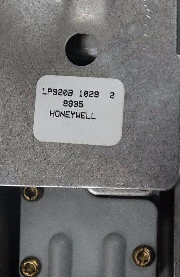 Used NEW HONEYWELL LP920B-1029 PNEUMATIC INTEGRAL BULB TEMPERATURE CONTROLLER 30-150F