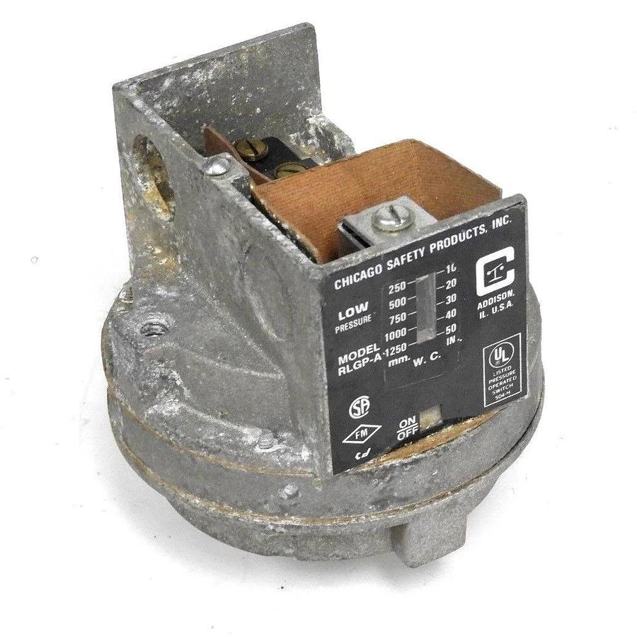Used CHICAGO SAFETY PRODUCTS RLGP-A LOW PRESSURE SWITCH, 10-50IN, 250-1250MM