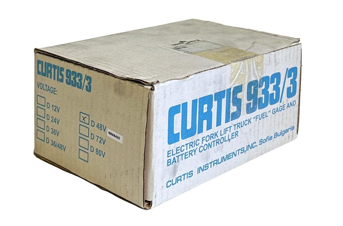 Used NEW CURTIS 800119366 / 933/3D48 OEM 933/3 FUEL GAGE AND BATTERY CONTROLLER