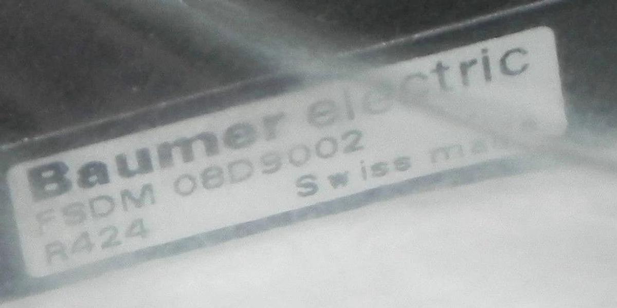Used NEW BAUMER FSDM 08D9002 THROUGH BEAM EMITTER FSDM08D9002, 12-30 VDC