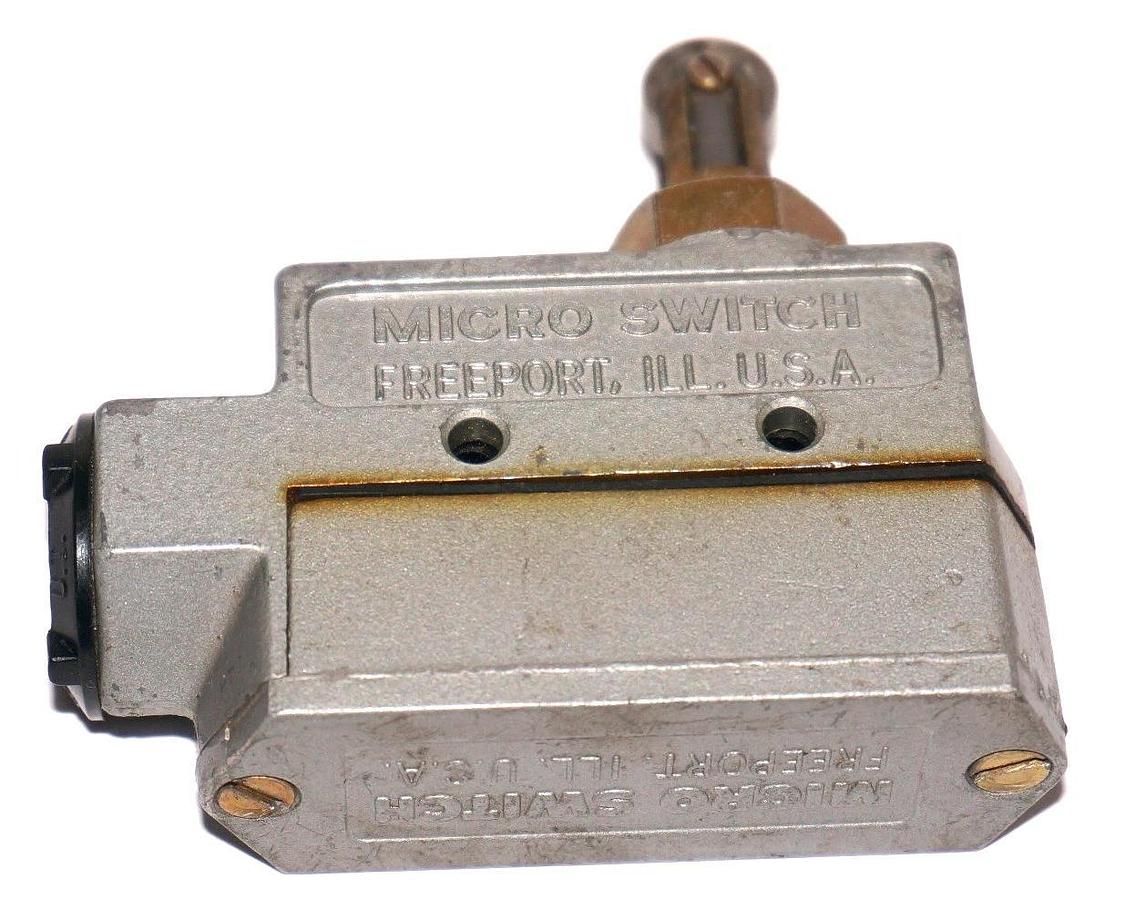 Used MICRO SWITCH BZE6-2RQ9 LIMIT SWITCH BZE62RQ9