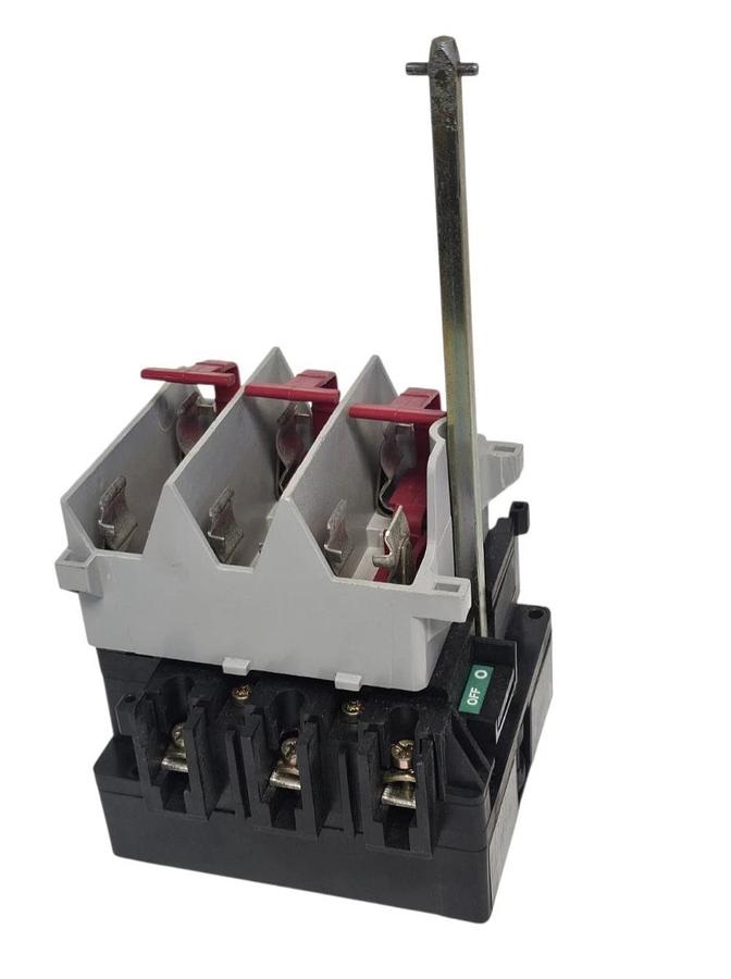 Used ALLEN BRADLEY 194R-NJ030P3 SER. B FUSED DISCONNECT SWITCH 194RNJ030P3 3-POLE