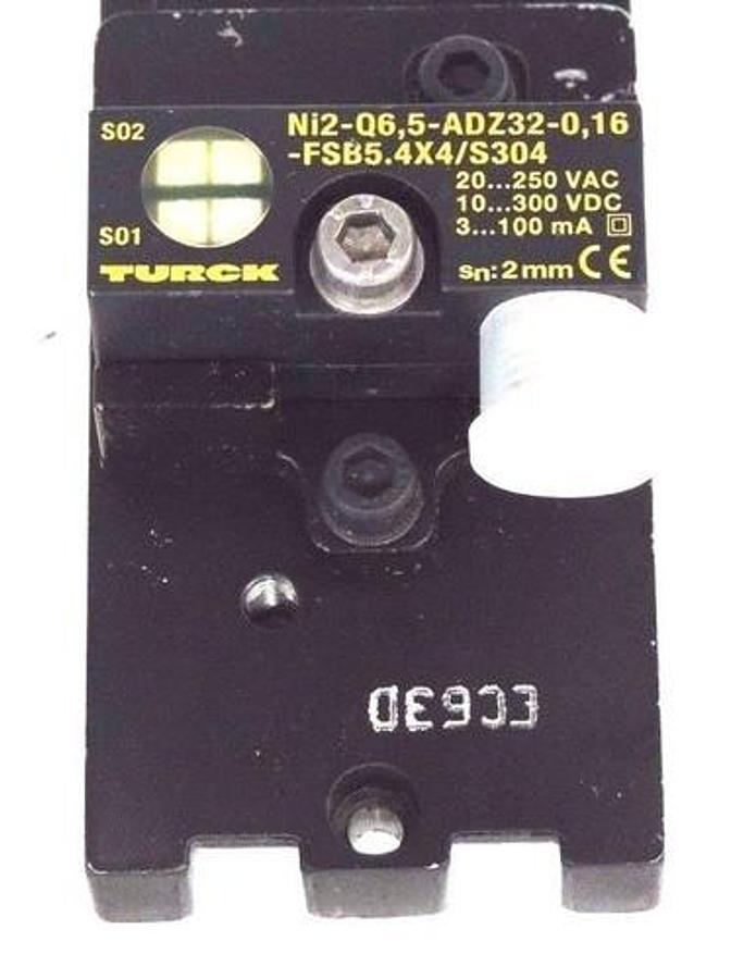 Used TURCK NI2-Q6,5-ADZ32-0,16-FSB5.4X4/S304 SENSOR W/ NORGREN MOUNTING BRACKET