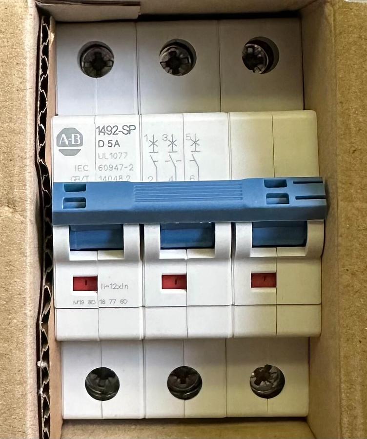 NEW ALLEN BRADLEY 1492-SPM3D050 /D SUPPLEMENTARY PROTECTOR 3P 5A 1492SPM3D050