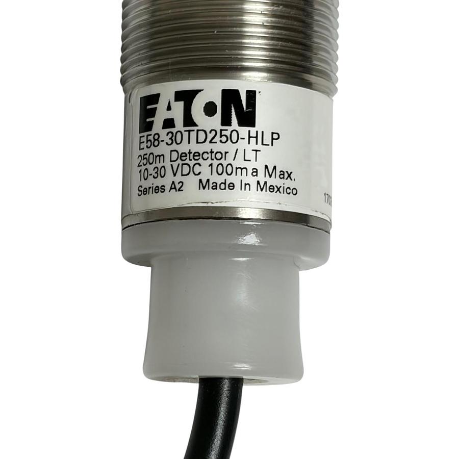 Used Eaton E58-30TD250-HLP Harsh Duty Photoelectric Through-Beam Detector New Surplus