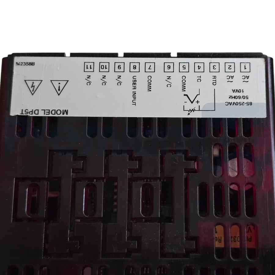 Red Lion DP5T 5-Digit RTD Temperature Panel Meter 85-250VAC DP5T0000 NSMP (read)