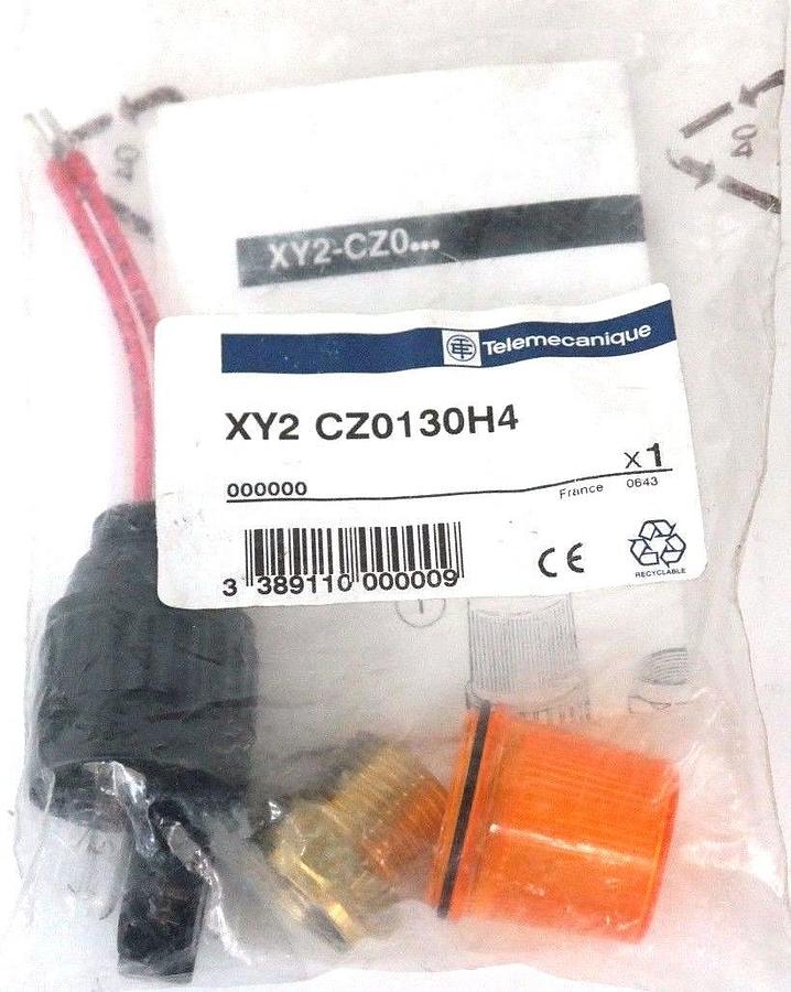 Used NIB TELEMECANIQUE XY2CZ130H4 CABLE PULL SWITCH XY2-CZ0130H4, XY2-CZ130-H4