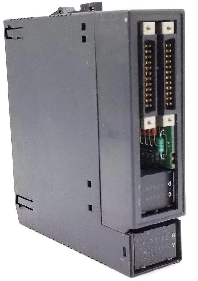 Used GE FANUC IC693MDL655E INPUT MODULE 32PT, 24 VDC POS/NEG FAST MISSING COVER
