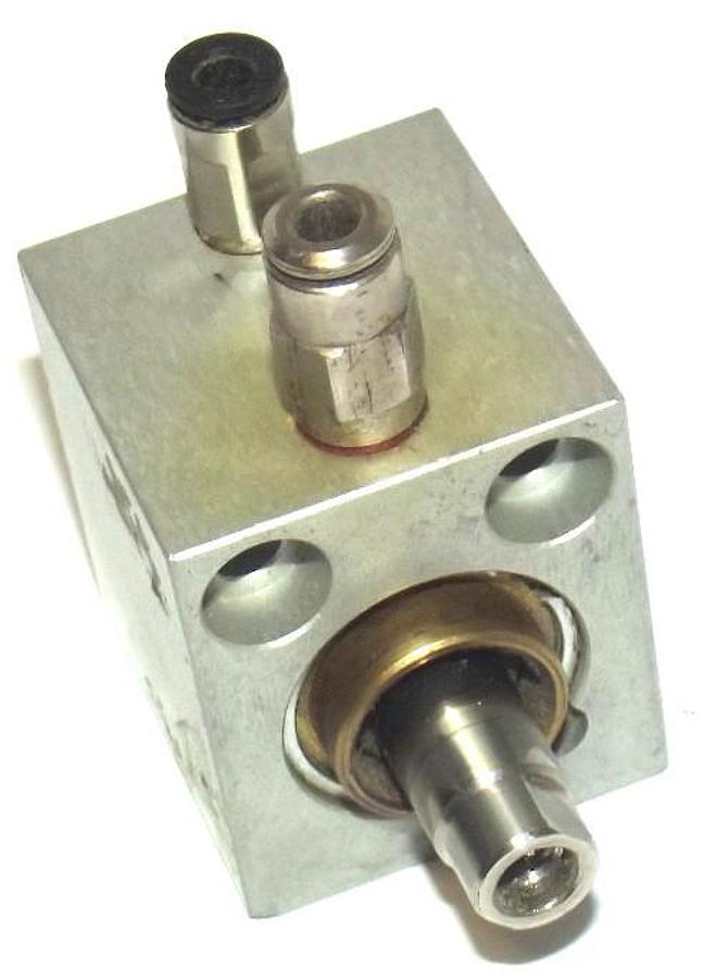 Used CAMOZZI QN2A20A10 MINIATURE CYLINDER STROKE 10
