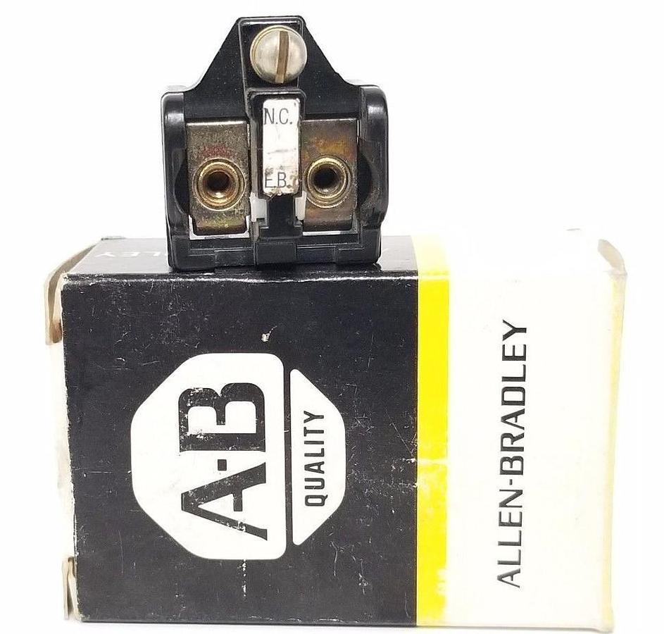 Used ALLEN BRADLEY 1495-G1 AUXILIARY CONTACT SIZE 1-2, 600V, 1495G1, SER. L (IN BOX)
