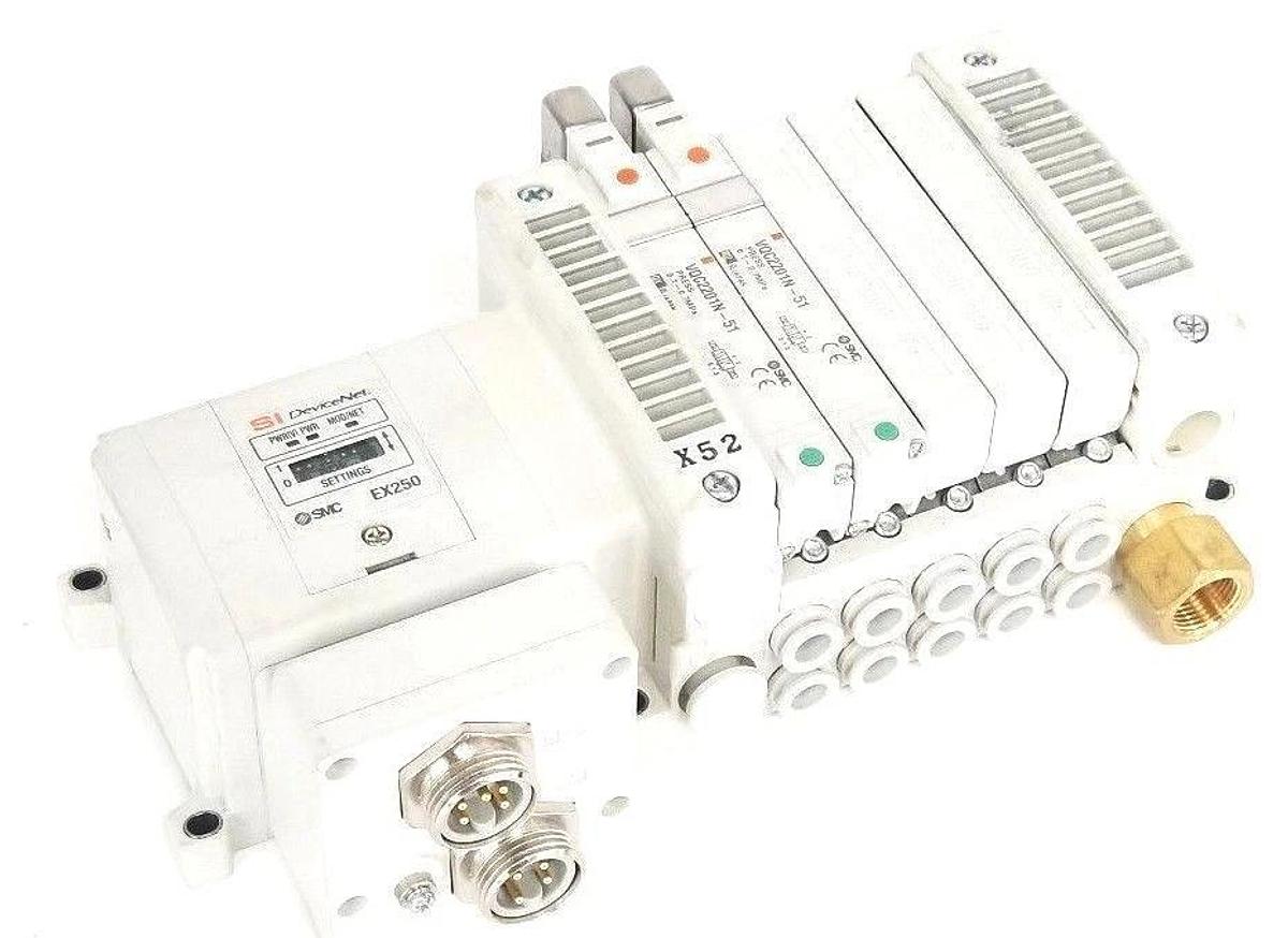 Used SMC SI DEVICENET EX250-SDN1-X122 MANIFOLD W/ (2) VQC2201N-51 & (3) VQC2201N-51
