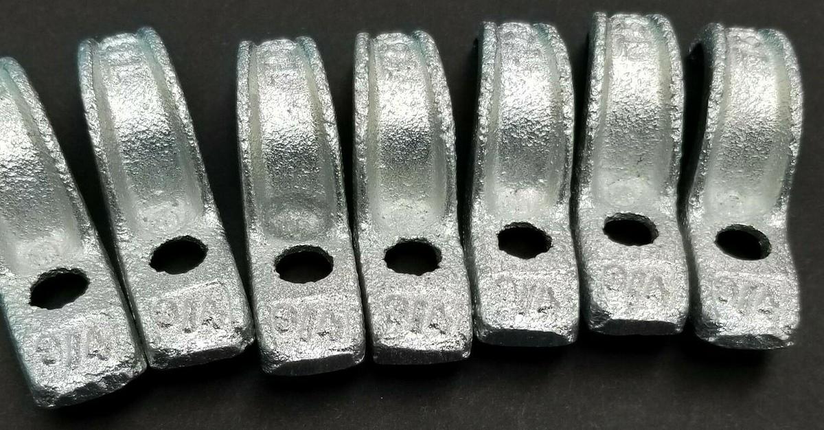 Used LOT OF 14 NEW THOMAS & BETTS 3/4'' EMT CONDUIT STRAPS 15937