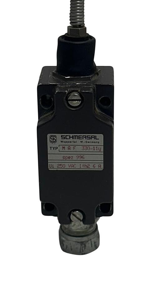 Used SCHMERSAL MAF330-11Y-996 / MAF330-11Y POSITION LIMIT SWITCH 101054491 USNP