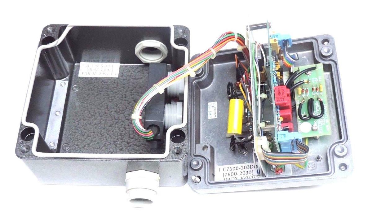 Used NEW PRESSTECH CONTROLS LTD 7600-0890-05B CONTROLLER W/ 7600-0890 JUNCTION BOX