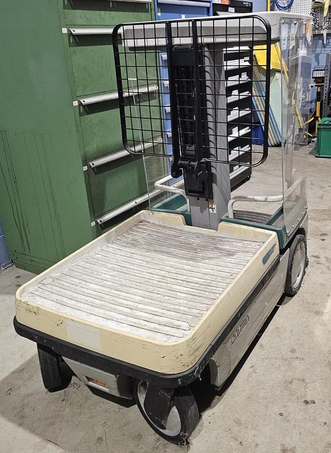 Crown WAV50-84 Wave Work Assist Vehicle Order Picker Electric Lift Truck 84"