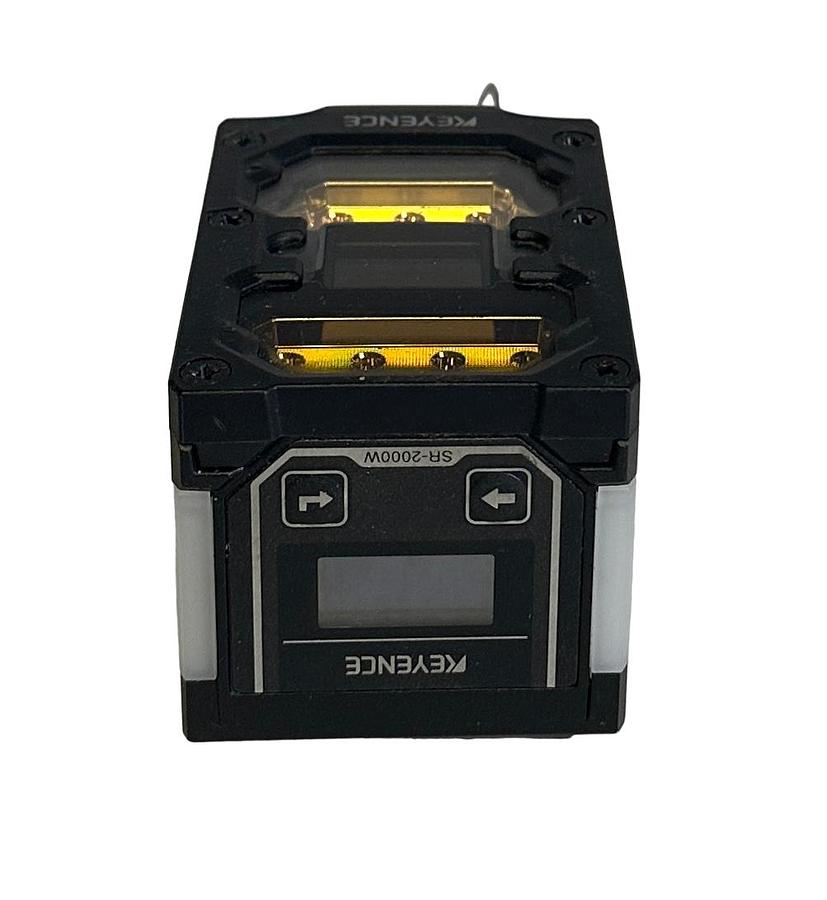 Used KEYENCE SR-2000W / SR2000W 1D-2D CODE READER ULTRA-WIDE 24Vdc CMOS RED LED