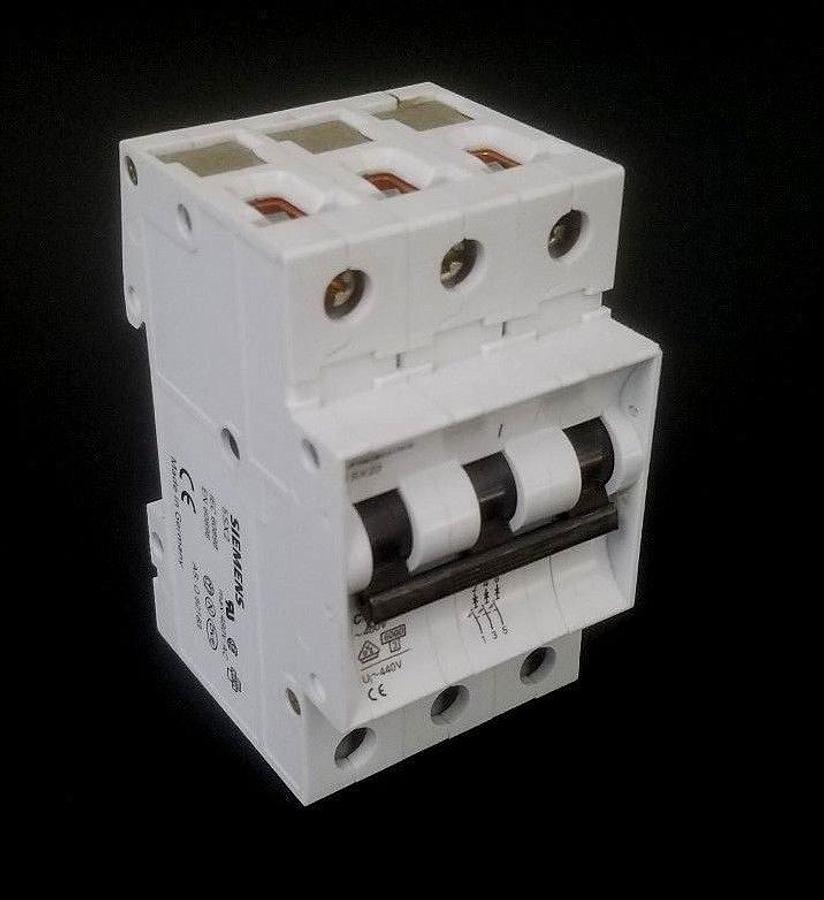 Used SIEMENS 5SX23 CIRCUIT BREAKER 5SX23C6, 400V, 6A, 3P
