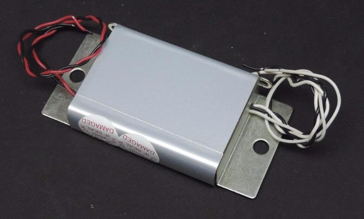 Used NIB HYCAL SENSING PRODUCTS CT-801-B TRANSMITTER RANGE 32-122 DEG.F, CT801B2
