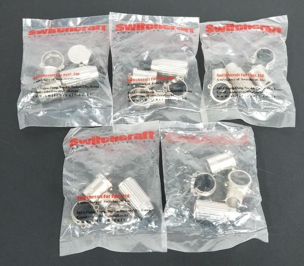 Used LOT OF 5 NEW SWITCHCRAFT XLR SER. R3MZ RIGHT ANGLE PLUG CONNECTORS 3-PIN MALE