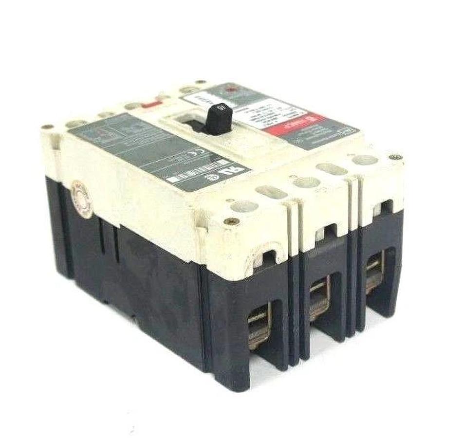 Used CUTLER HAMMER HMCP0150C CIRCUIT BREAKER STYLE 6601CB7G05 SER. C, 15 AMP, 3 POLE