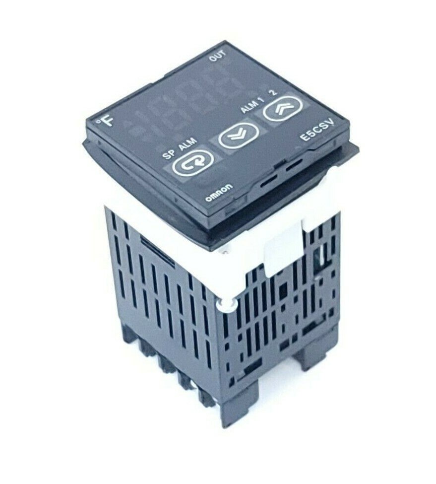 Used OMRON E5CSV-R1T-F TEMPERATURE CONTROLLER 100-240VAC 50/60HZ, E5CSV