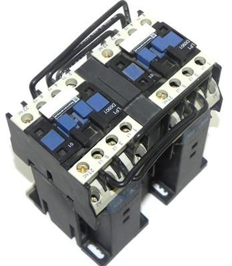 Used TELEMECANIQUE LP2D0901 REVERSING CONTACTOR